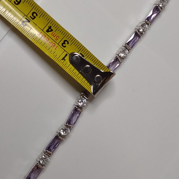 6.75 Inch Pretty Purple Bracelet - Picture 13 of 14
